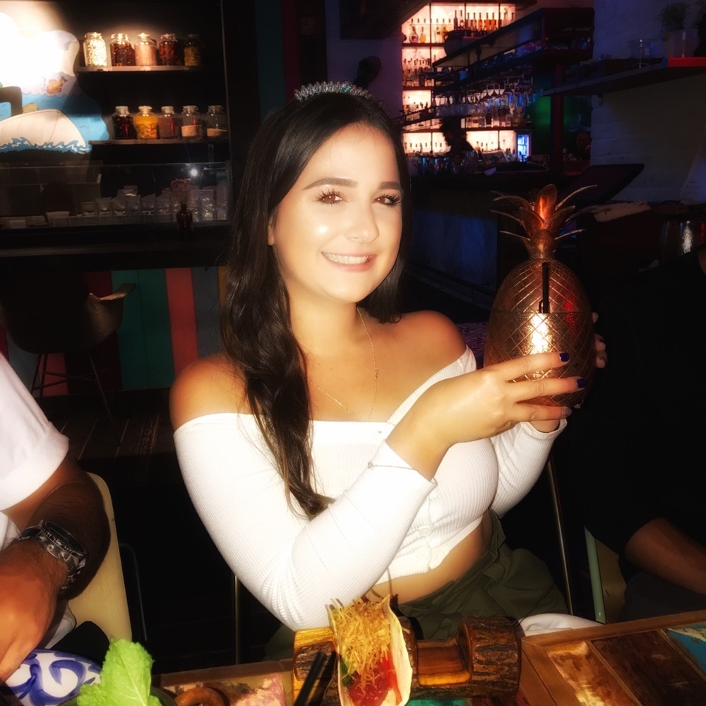 Meet your Posher, Melanie